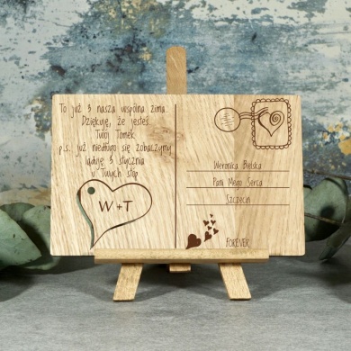 Drewniana Kartka z wygrawerowanymi własnymi życzeniami na Romantyczne Okazje Serce z Inicjałami