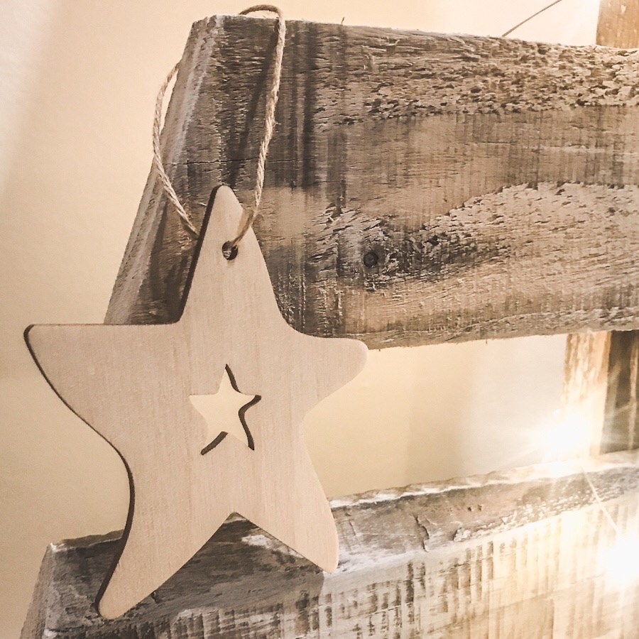 Drewniana ozdoba świąteczna Gwiazdki