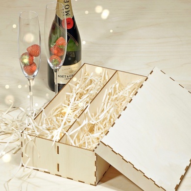 Pudełko z gładkim wieczkiem do personalizacji na dwa wysokie kieliszki do szampana- wnętrze